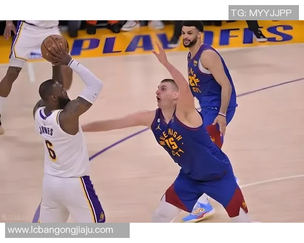 湖人主场迎战76人争夺季后赛席位双方球星对决引人瞩目